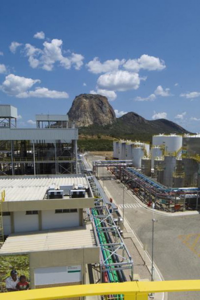 Usina de biodiesel de Quixadá (Foto: ANTONIO SCORZA)
