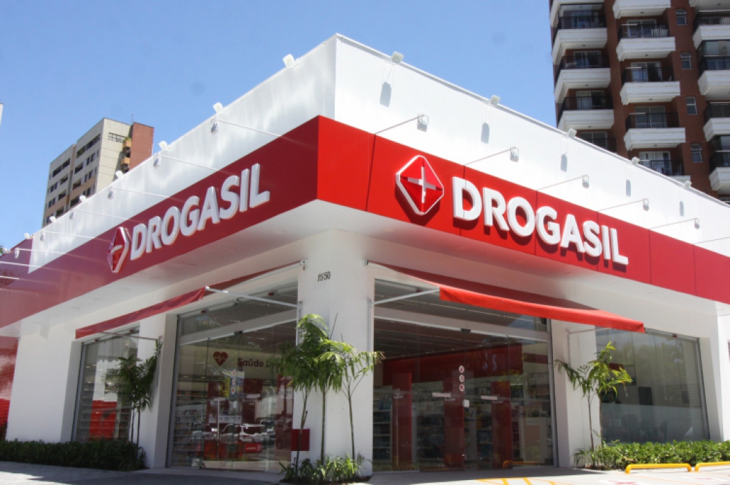 O grupo Raia Drogasil é líder no varejo farmacêutico do Brasil, com mais de 2,2 mil lojas, sendo 37 no Ceará (Foto: Mauri Melo)