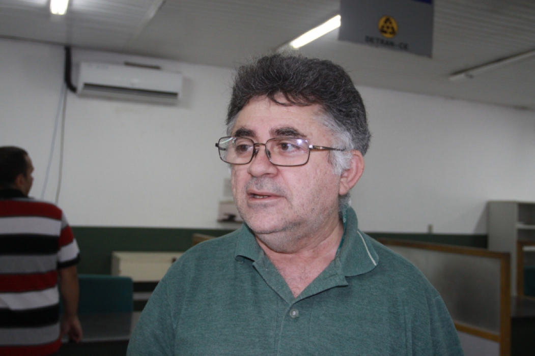 FORTALEZA, CE, BRASIL, 03-08-2013: Marcelo Gurgel, médico, escritor, economista e professor da Universidade Estadual do Ceará  (UECE) (Foto: Mauri Melo/O POVO) (Foto: O POVO)