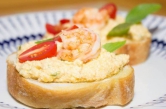 A Bruschetta de camarão é um dos pratos típicos da gastronomia do Turi 