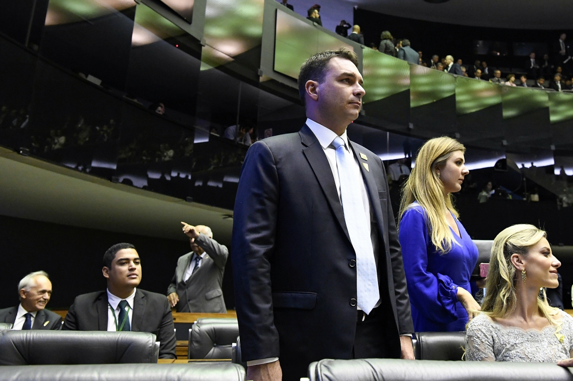 ￼ Flávio Bolsonaro: para além do vínculo há afinidade de concepção (Foto: Edilson Rodrigues/Agência Senado)