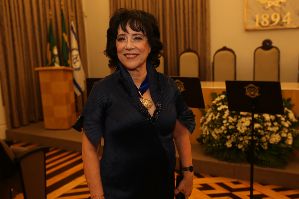 Ângela Gutierrez é empossada como primeira mulher presidente da Academia Cearense de Letras (Foto: Brian Tudervill/Tapis Rouge/Divulgação)