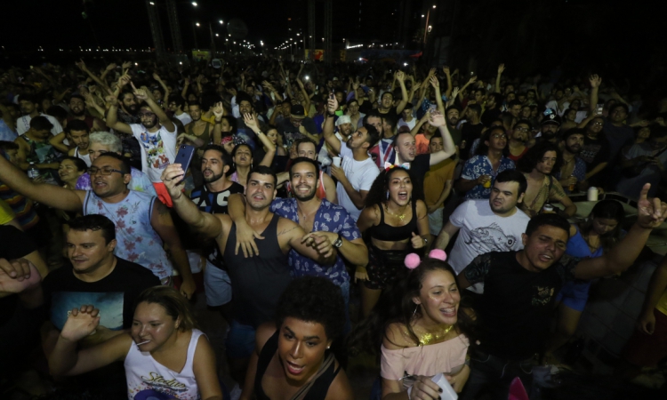 Fortaleza, CE, Brasil, 02-02-2019: As Travestidas anima o público no pré carnaval de Fortaleza. (Foto: Mateus Dantas / O Povo)
