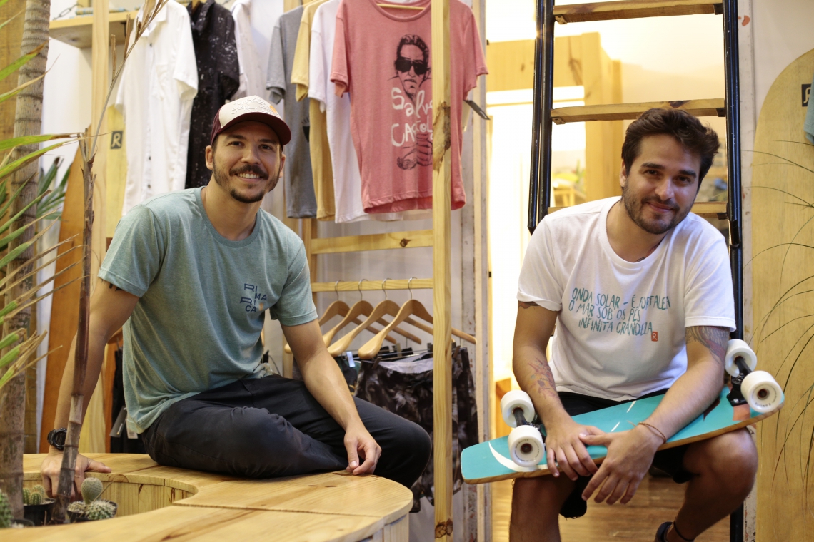 ￼MÁRIO e Bruno buscam agregar valor ao negócio com a experiência além da compra (Foto: AURELIO ALVES)