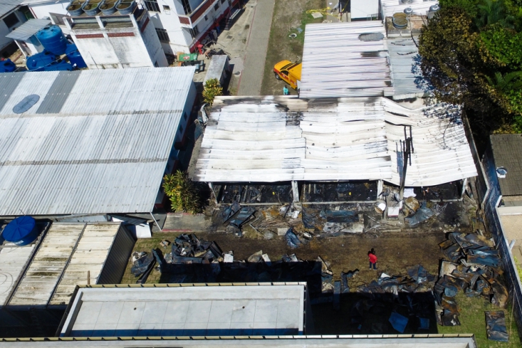Foto aérea mostra como ficou o centro de treinamento do Flamengo após incêndio. Dez pessoas morreram (Foto: Thiago Ribeiro/AFP)