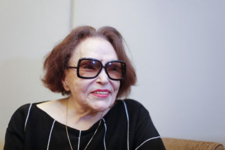 Bibi Ferreira,  atriz, cantora, diretora e compositora em entrevista para o Páginas Azuis do jornal O POVO em 2016. (fotos: Tatiana Fortes/ O POVO)