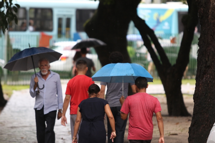 Chuvas devem voltar a acontecer nos próximos dias, com maior atuação da Zona de Convergência Intertropical. (Foto: Fábio Lima/O POVO)