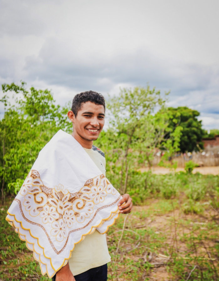 Gilberlane Oliveira tem projeto de costura e bordado em Pentecoste.  (Foto: Mateus Dantas)