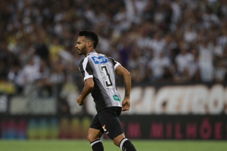 Valdo foi o jogador da zaga que mais atuou esse ano, com quatro jogos dos sete; Brock também tem o mesmo número (Foto: Mateus Dantas/O POVO)(foto: Foto: Mateus Dantas/O POVO)