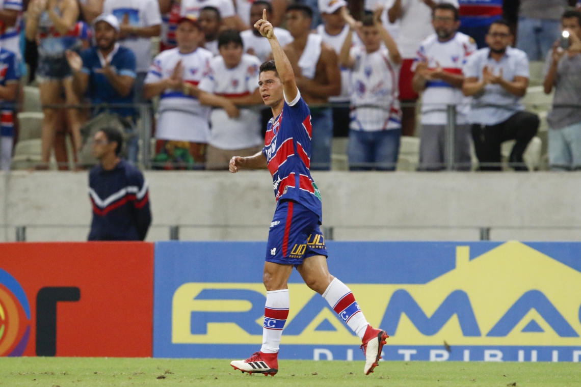 OSVALDO fez 14 partidas e marcou dois gols pelo Fortaleza no ano passado
 (Foto: MATEUS DANTAS
)