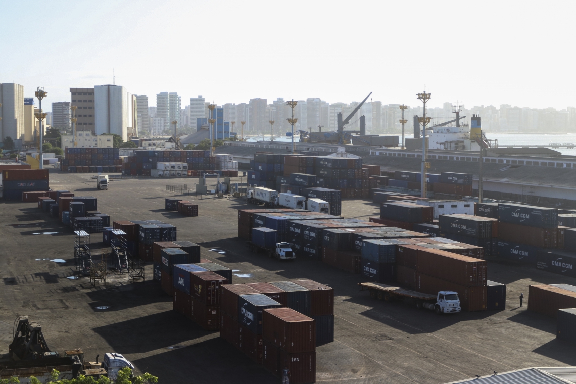 Alvo de uma série de mudanças operacionais, comércio exterior no Brasil começou pelos portos (Foto: ALEX GOMES)