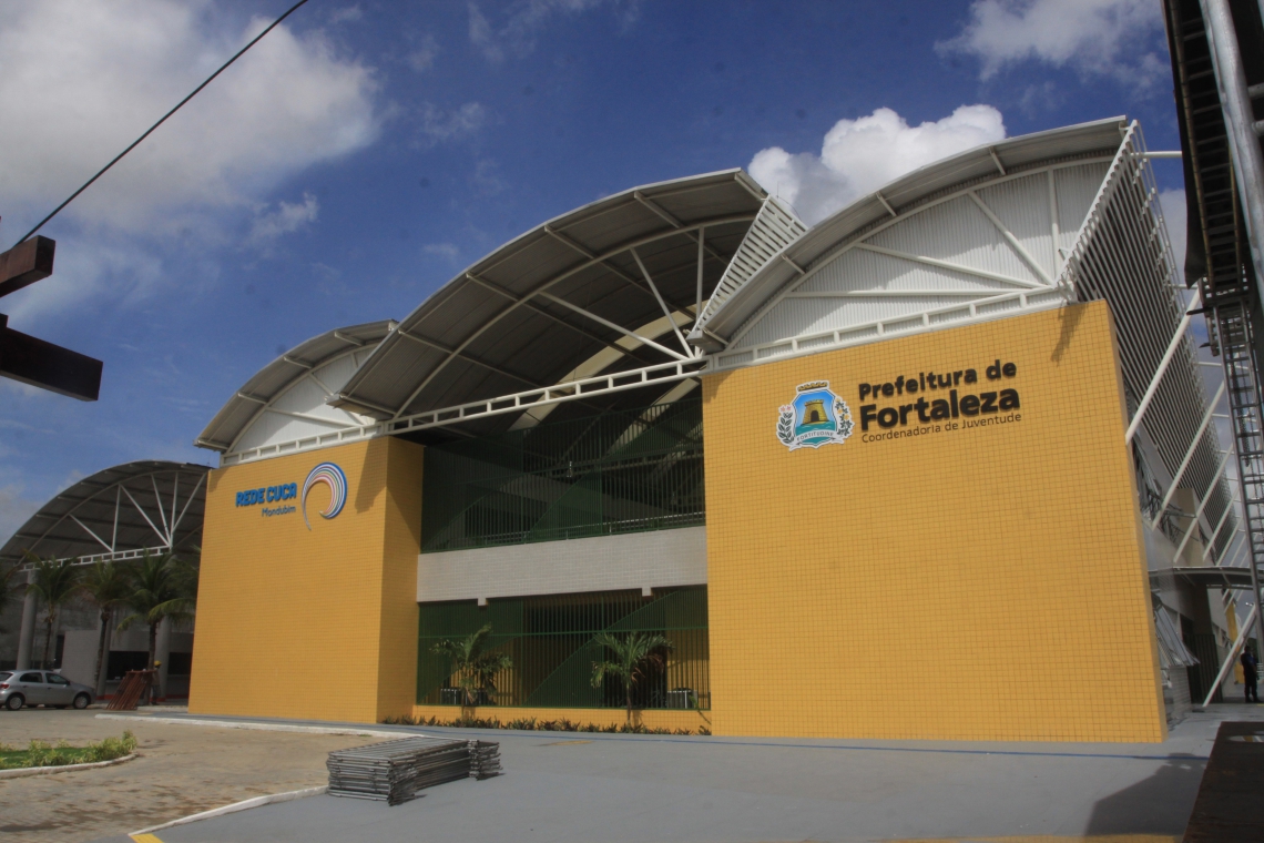 FORTALEZA, CE, BRASIL, 20-02-2014: Fachada do Cuca no bairro Mondubim. Importância dos Cucas para a população - Centro Urbano de Cultura, Arte, Ciência e Esporte (Cuca) do Mondubim. (Foto: Mauri Melo /O POVO) (Foto: O POVO)