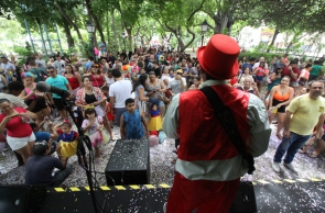 Carnaval no Passeio Público. (Foto: Mauri Melo/O POVO).