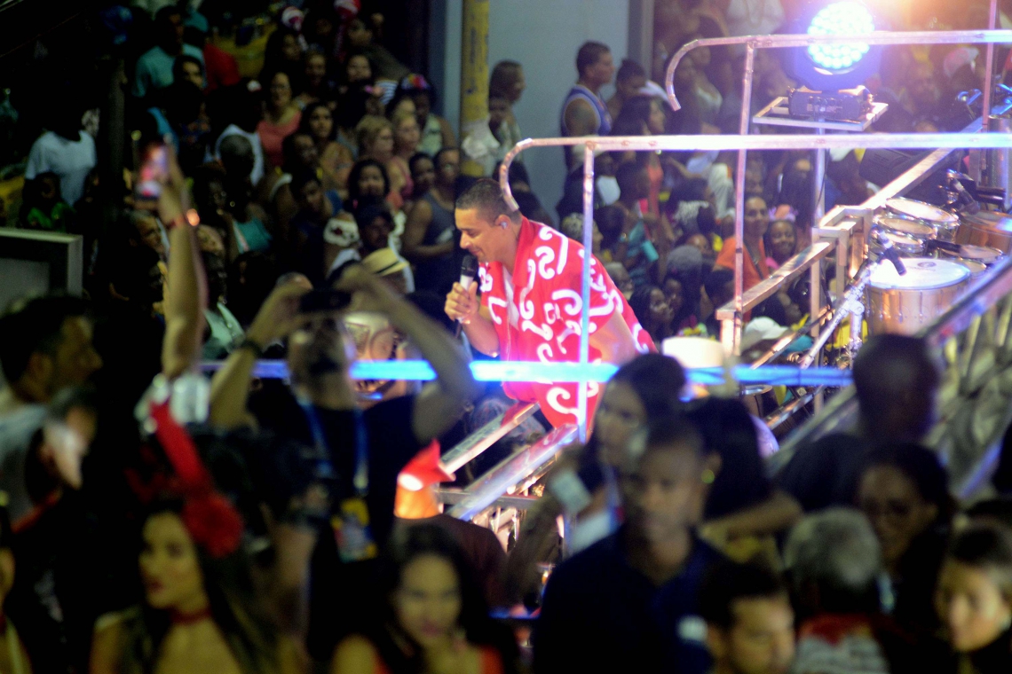 O Harmonia do Samba se apresenta no Circuito Campo Grande em Salvador (BA), nesta sexta-feira (1). (Foto: JEFFERSON PEIXOTO / Agência Estado)