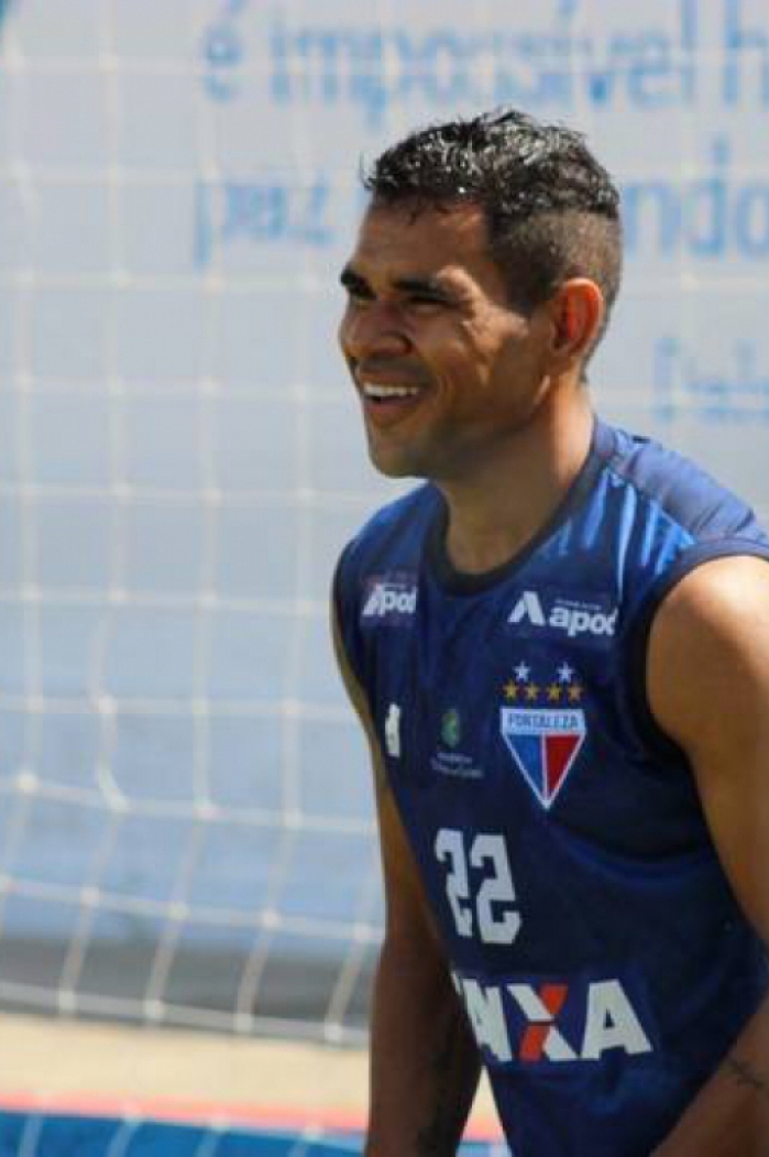 Jogador se lesionou no jogo contra o Guarany de Sobral no começo de abril  (Foto: Divulgação/Fortaleza)