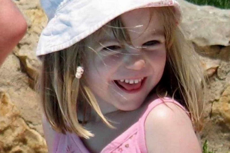 A pequena Madeleine McCann, então com 3 anos, desapareceu dentro de um resort na Praia de Luz, em Portugal(foto: fotos divulgação)