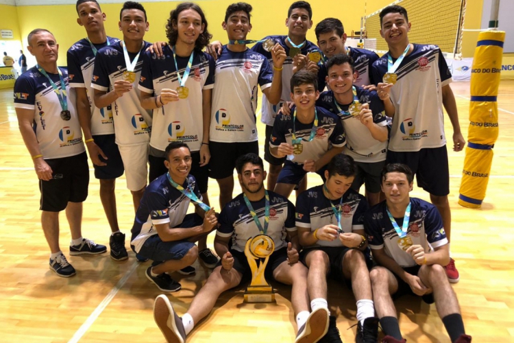 Equipe cearense venceu cinco de seis jogos para garantir título(foto: Divulgação/CBV)