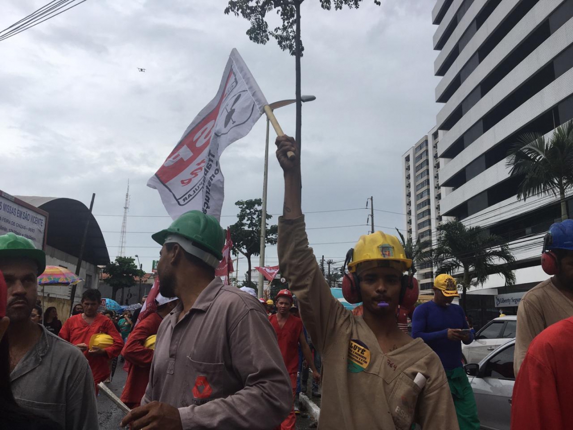 Trabalhadores do setor da construção civil compareceram ao ato 
