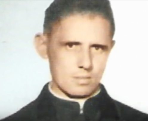   Manuel Feitosa iniciou a carreira no sacerdócio aos 28 anos, quando foi ordenado padre.  