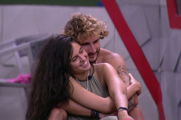 Hana revela ter perdido as esperanças com Alan e detona brother.