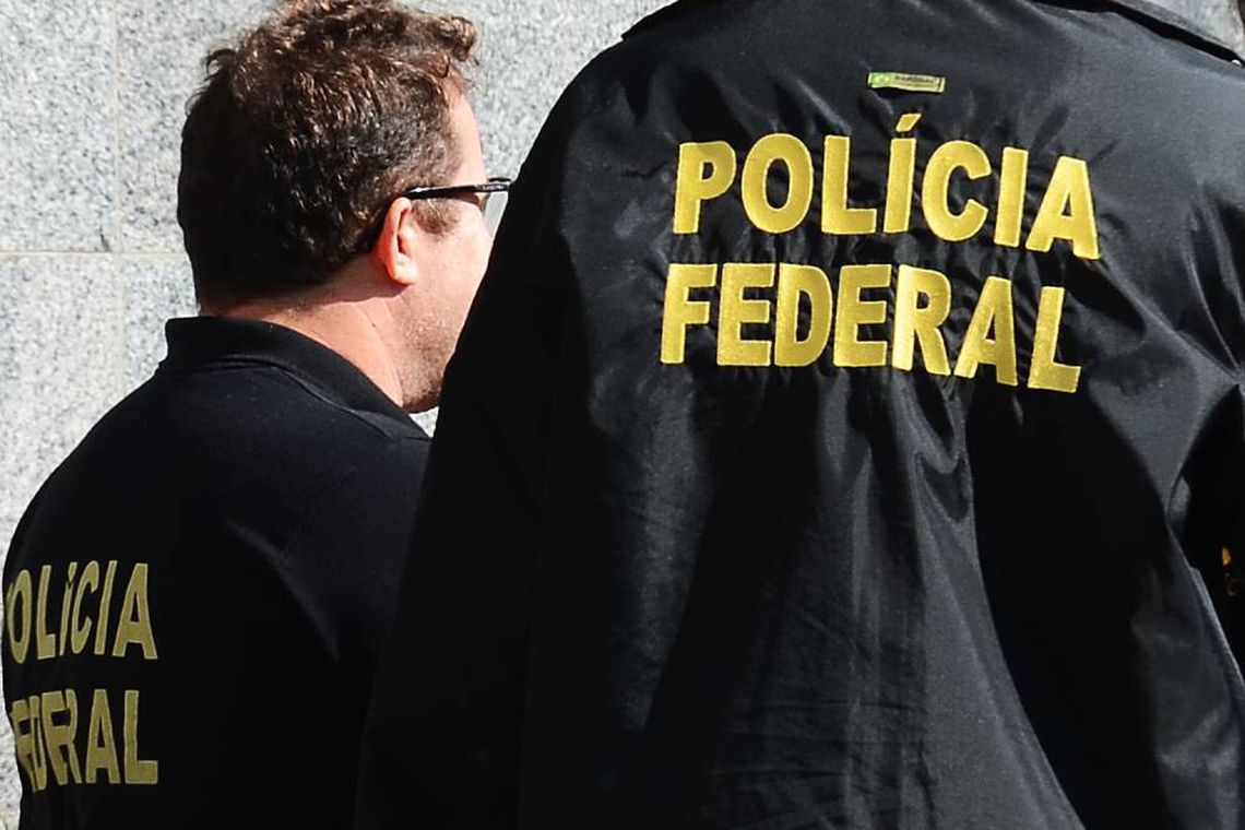PolÃ­cia Federal cumpre mandados no CearÃ¡