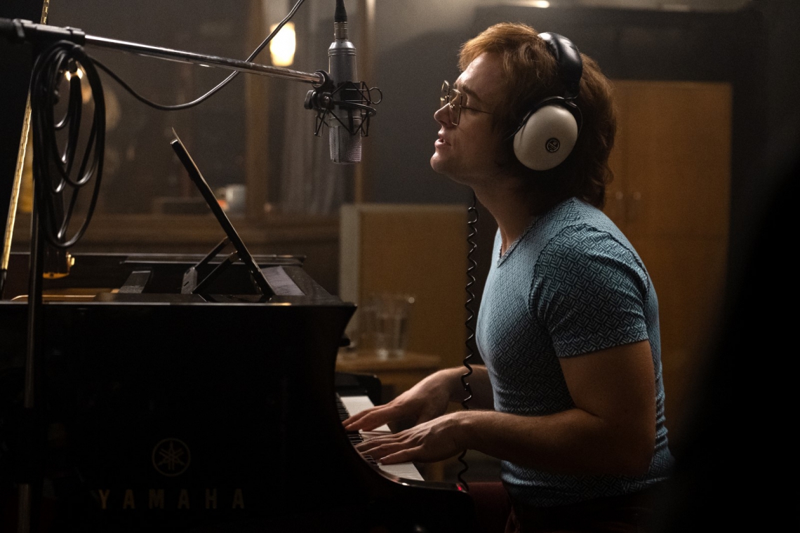 Taron Egerton as Elton John in Rocketman from Paramount Pictures. (Foto: David Appleby)