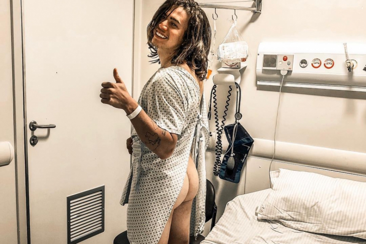 Whindersson Nunes anunciou que precisará passar por um procedimento cirúrgico de emergência. 