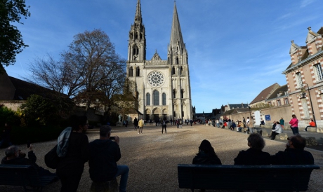 Com seu estilo, a Catedral de Notre-Dame de Chartres exerceu influência direta na Catedral Metropolitana de Fortaleza. 
