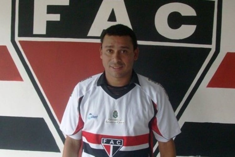 Valdiram passou pelo Ferrão em 2011. 