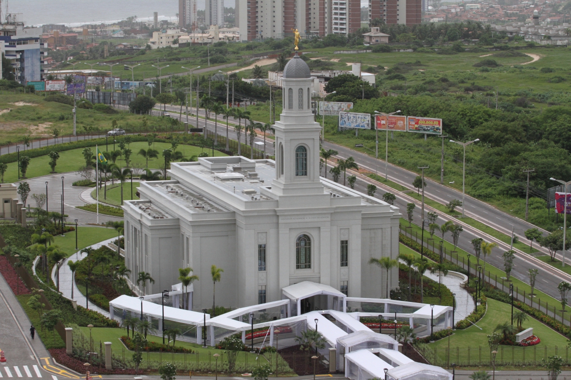 Templo da Igreja de Jesus Cristo dos Santos dos Últimos Dias.  (Foto: Fabio Lima/O POVO)