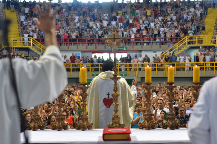 Programação começou pela manhã e segue até as 18 horas