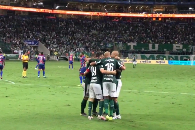Palmeiras fez valer o favoritismo e dominou todo o jogo