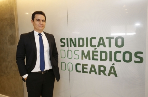 Edmar Fernandes
Presidente do Sindicato dos Médicos do Ceará
