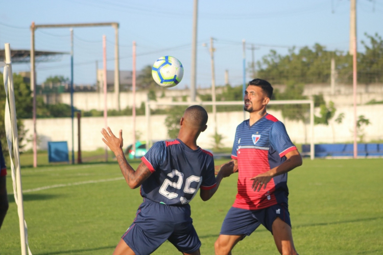 Kieza treinou ao longo da semana, mas não poderá seguir viagem com o time, para o Rio de Janeiro. (foto: Leonardo Moreira / Fortaleza EC)