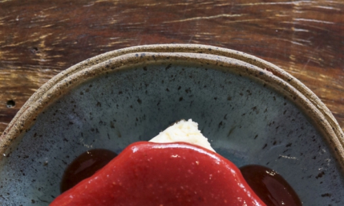 CHEESECAKE de morango saudável e super delicado (Foto: ALEX GOMES)
