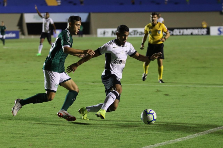 Alvinegro tomou o gol da virada no fim (foto: Felipe Santos/Cearasc.com)
