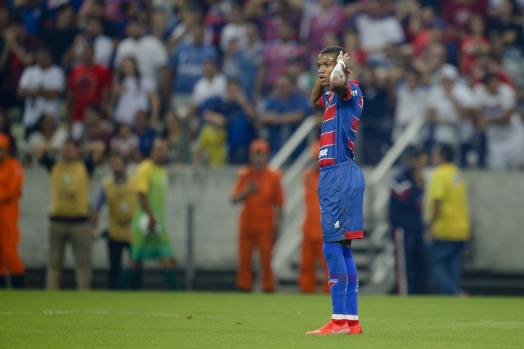 Marcinho está no time comandado por Rogério Ceni desde a temporada passada e tem sido peça fundamental no esquema do treinador (foto: Aurélio Alves/O POVO)