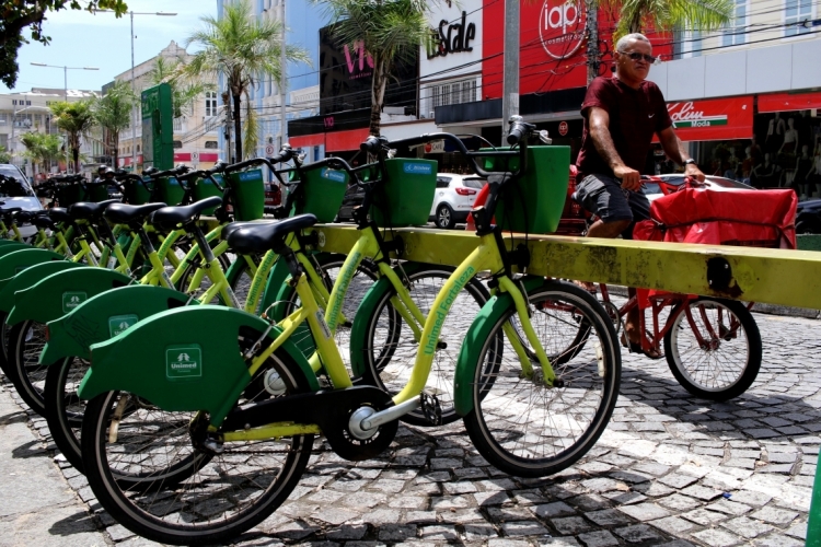 Estação do Bicicletar na Praça do Ferreira(foto: Fabio Lima)
