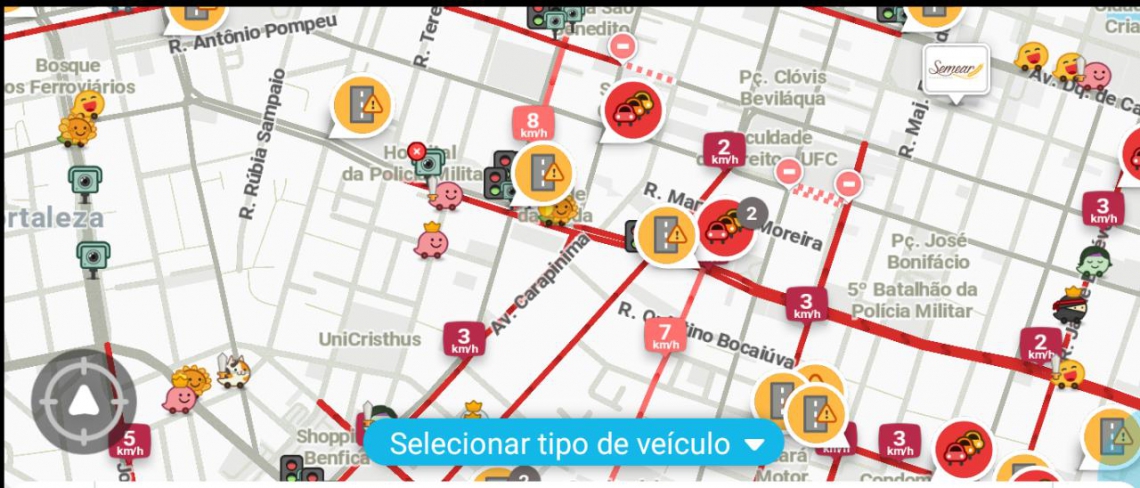 Informações do aplicativo Waze sobre o trânsito da região atualizadas às 9h43min