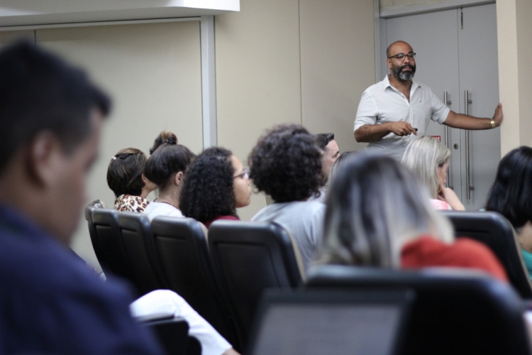 O POVO e Desencaixa promovem evento para comemorar o Dia do