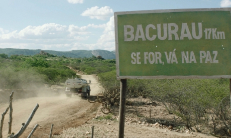 Cenas do filme "Bacurau", de 2019, dirigido por Kleber Mendonça Filho e Juliano Dornelles 