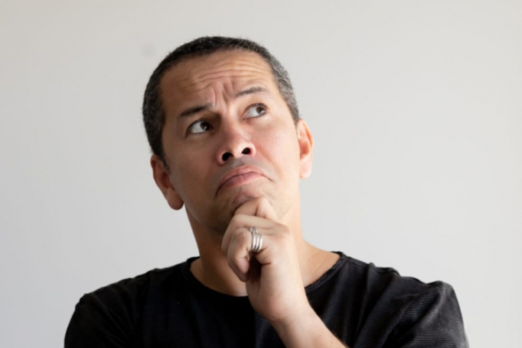 Edmilson Filho é ator do teatro, da televisão e do cinema