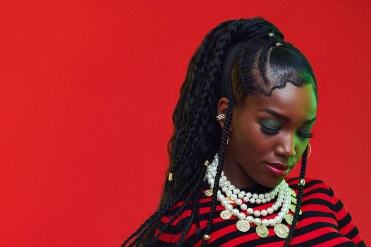 Cantora Iza compartilhou alegria de estar confirmada no Rock in Rio 2022