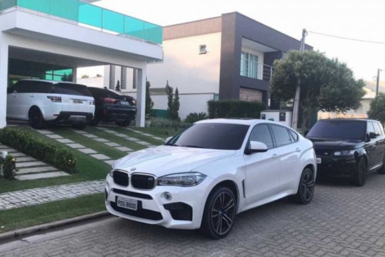 ￼Lavagem de dinheiro teria sido usada para compra de casa e veículos de luxo