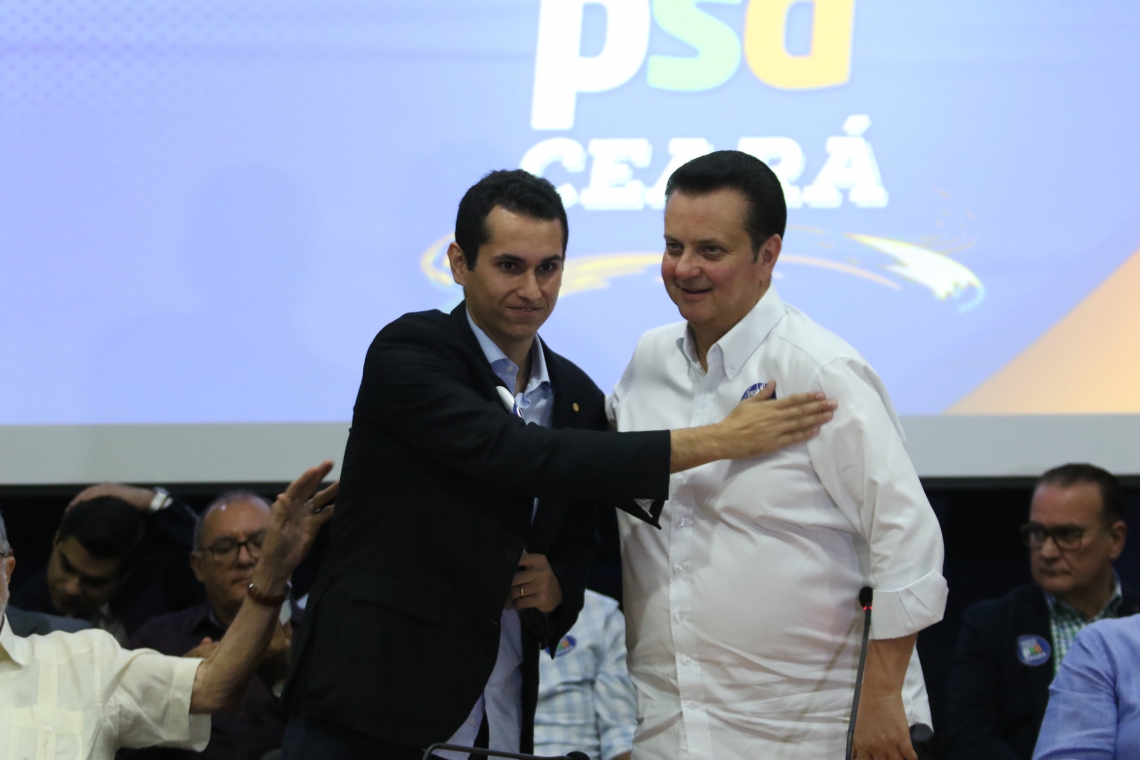 ￼PRESIDENTE nacional do PSD, Kassab esteve na convenção do partido no Ceará ao lado de Domingos Neto