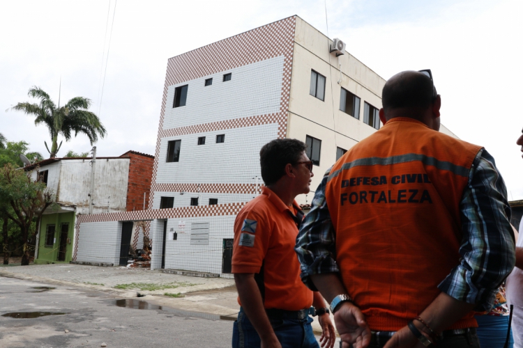 Caso o prazo seja descumprido, multa de R$ 5 mil deve ser paga pelos proprietários Arisol Parente Portela e Solimar Parente Portela
(foto: Tatiana Fortes / O POVO)