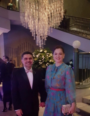 Cirurgião plástico Isaac Furtado e a esposa Sheila, no Palácio Tangará, São Paulo. Único hotel cinco estrelas do Brasil