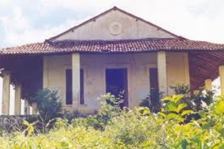 Imóvel que serviu de campo de concentração na seca da década de 1930(foto: Divulgação)