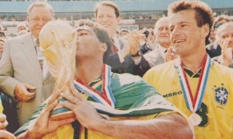 Romário foi destaque da Seleção na conquista nos EUA  ficou de fora da Seleção de 2002(Foto: Timothy Clary/AFP em 17/07/1994)