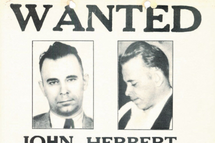 Cartaz com oferta de recompensa pelo gangster(foto: FBI/REPRODUÇÃO)